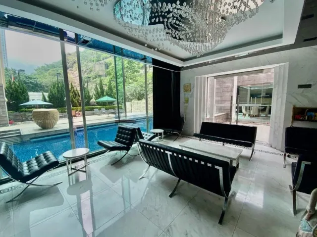 Casa 880 – Modern Living at 880 King’s Road – 2
