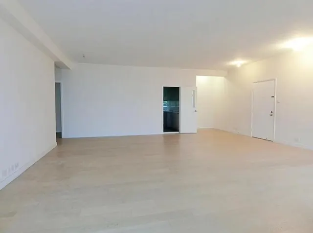 ROBINSON GARDEN APARTMENT 羅便臣花園大廈 – 7