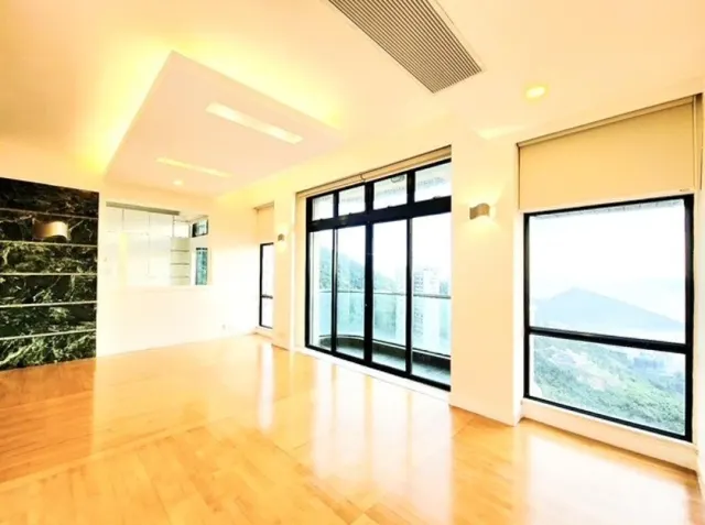 37 REPULSE BAY ROAD – 11