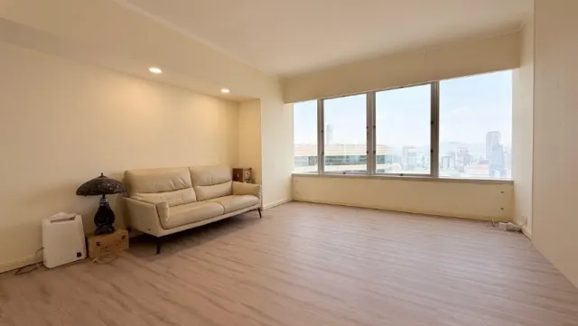 CONVENTION PLAZA APARTMENT 會景閣 – 1