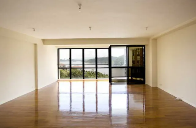SOUTH BAY TOWERS 南灣大廈 – 4