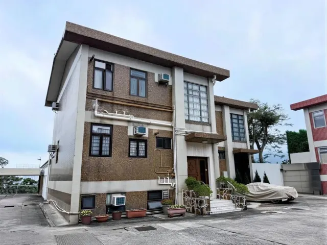 JADE CREST – 2