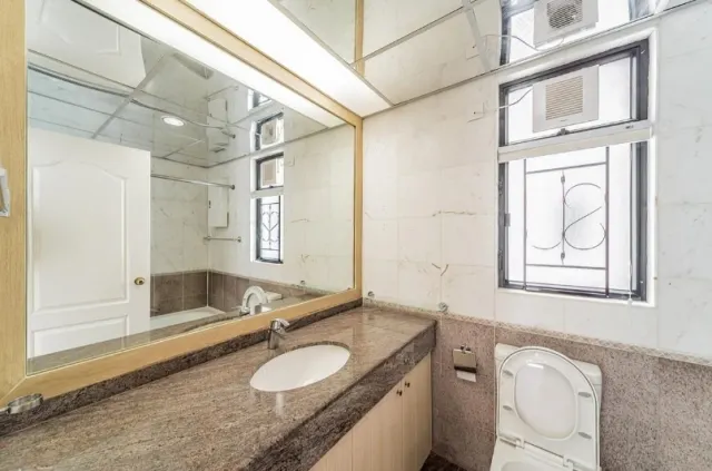 CLOVELLY COURT 嘉富麗苑 – 5