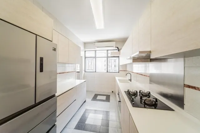 CLOVELLY COURT 嘉富麗苑 – 11