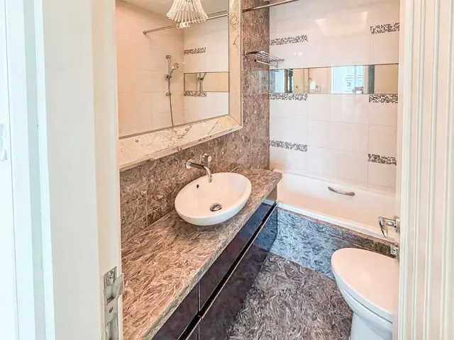 Casa 880 – Modern Living at 880 King’s Road – 7
