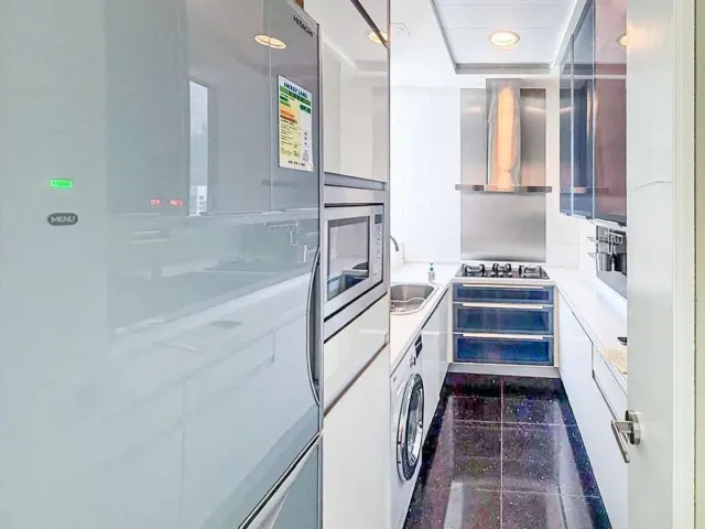 Casa 880 – Modern Living at 880 King’s Road – 8