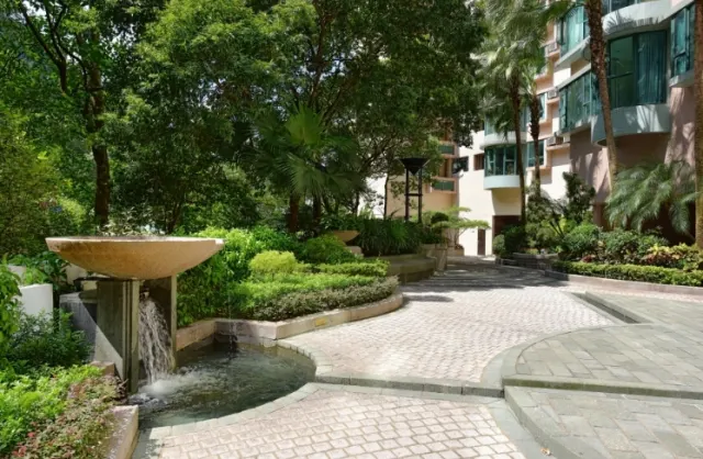 HILLSBOROUGH COURT 曉峰閣 – 3