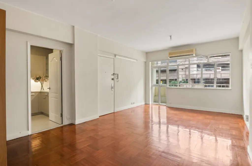 BOWEN ROAD NO.6 – 1