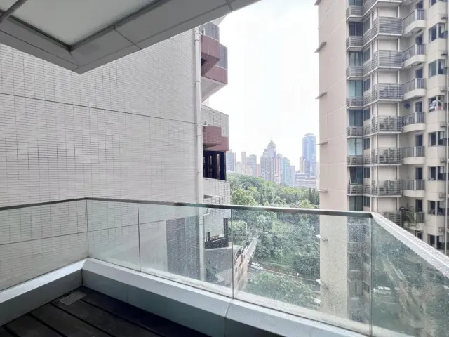 11 MACDONNELL ROAD – 4