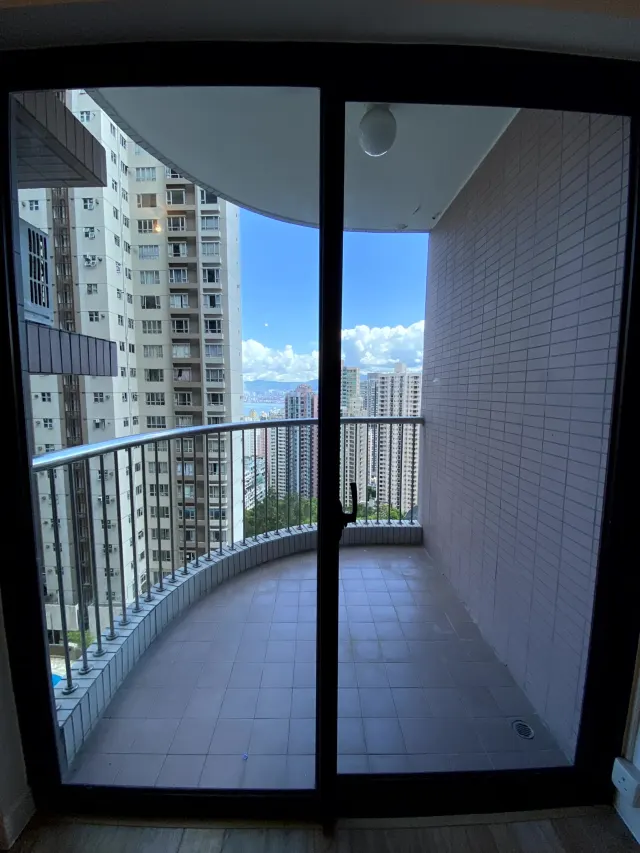 DRAGONVIEW COURT – 3