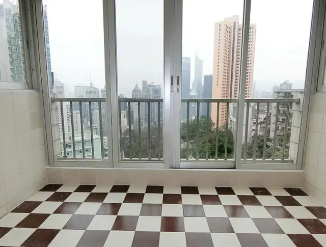 ROBINSON GARDEN APARTMENT 羅便臣花園大廈 – 6