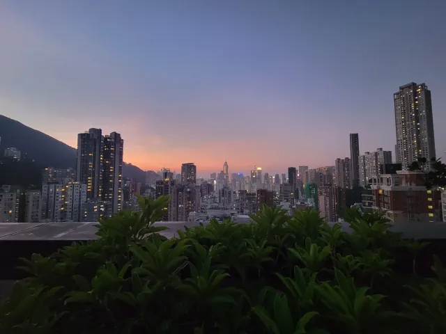 EIGHT KWAI FONG