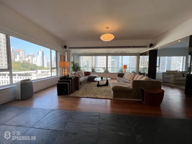 Yale Lodge 怡廬
