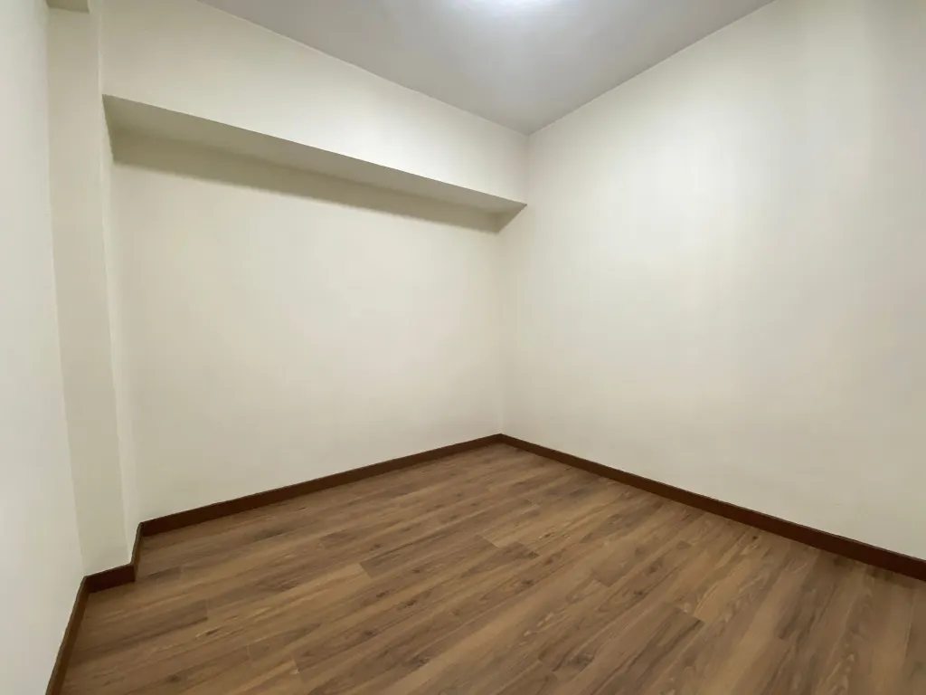Empire Apartments – 1