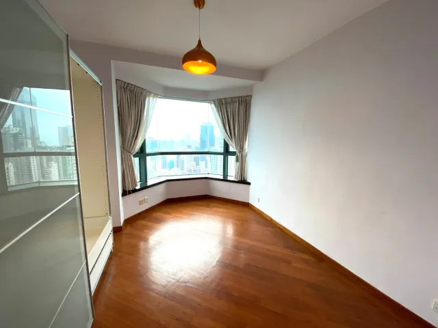 80 ROBINSON ROAD – 10
