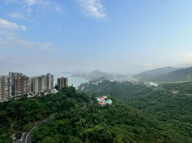 BRENTWOOD 蔚峰園