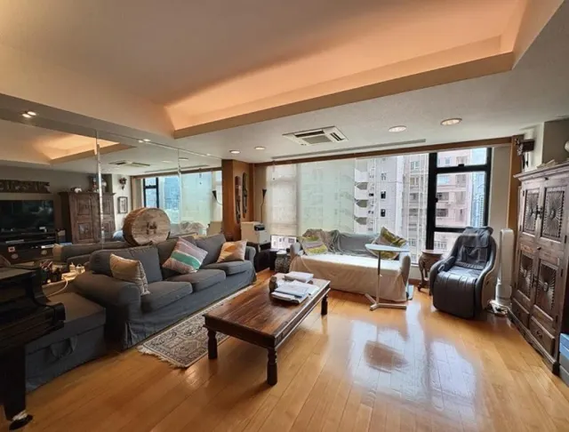 BEAU CLOUD MANSION