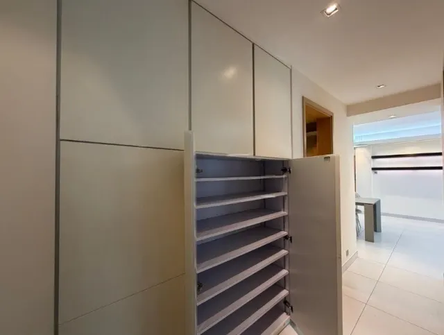 ROBINSON PLACE – 5