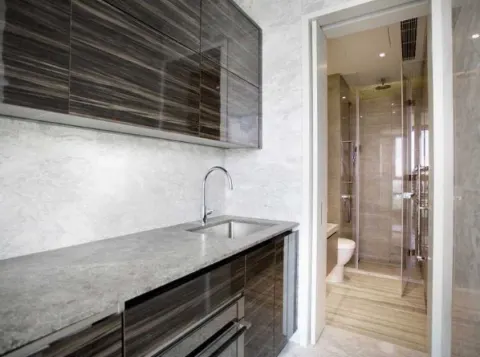 7 – 15 Mount Kellett Road, THE PEAK – 2
