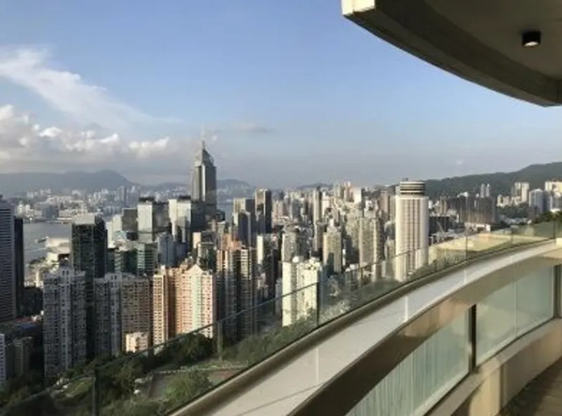 Hong Villa 峰景花園 – 1