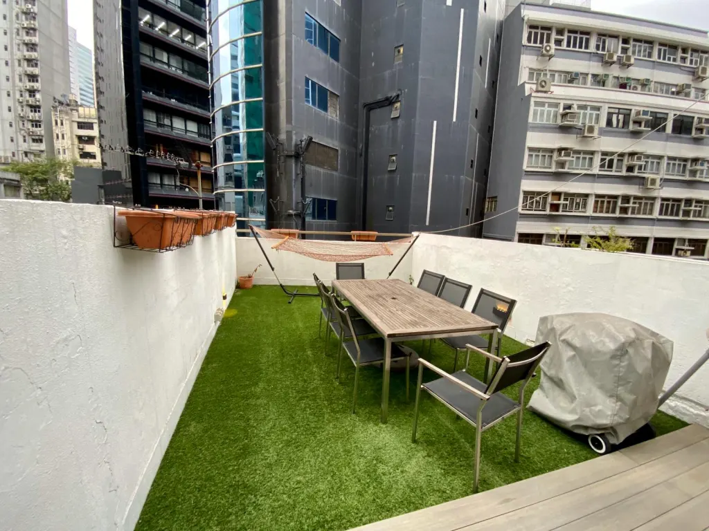 59 WELLINGTON STREET – 1