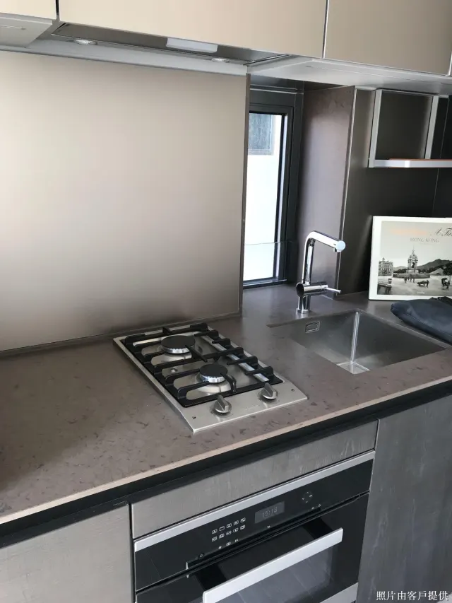 28 ABERDEEN STREET – 2