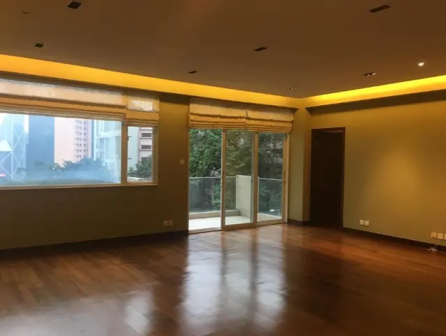 ROBINSON GARDEN APARTMENT 羅便臣花園大廈