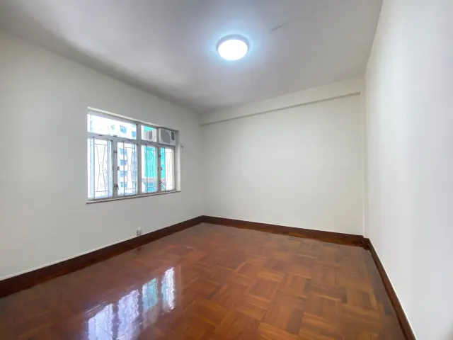 Empire Apartments – 8