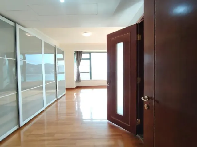 REGALIA BAY 富豪海灣 – 12