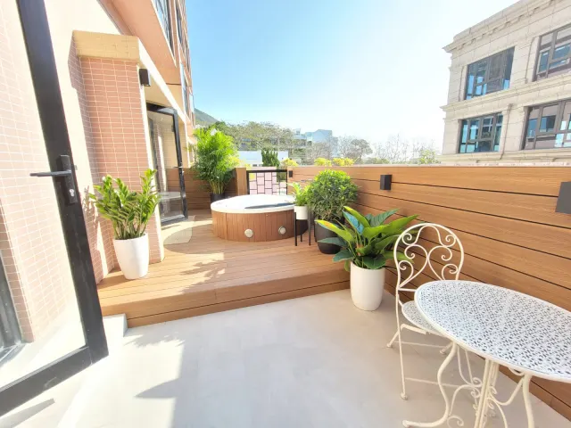 THE BEACHSIDE + TERRACE