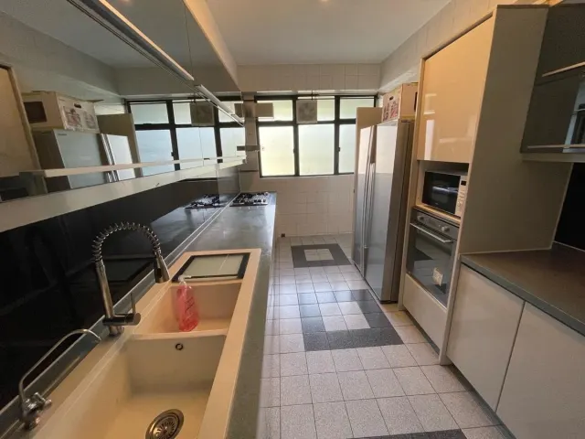 CLOVELLY COURT BLOCK 1 – 8