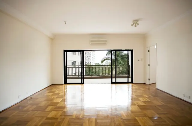SOUTH BAY VILLAS 南灣新村