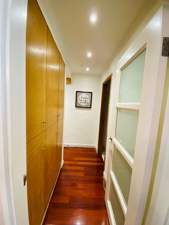Bellevue Heights – 8