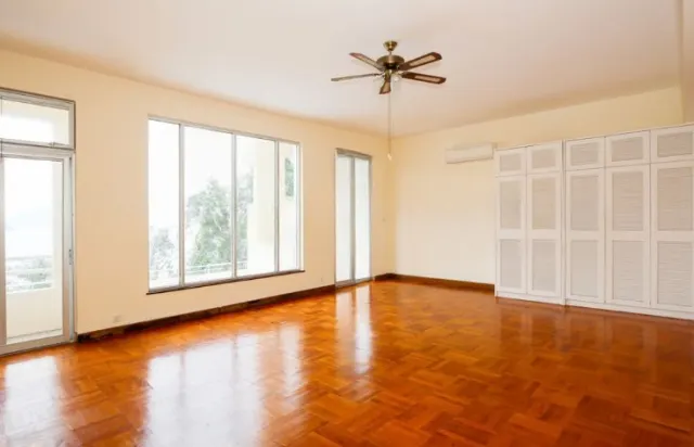 REDHILL PENINSULA-CEDAR DRIVE – 2