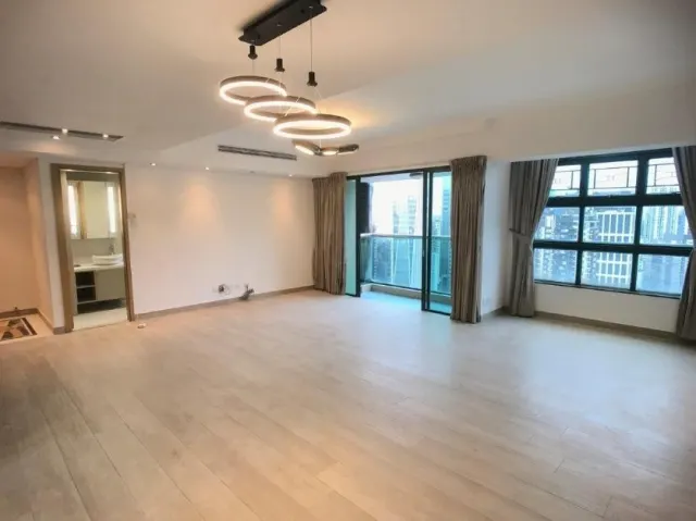 CAROLINE GARDEN – 4