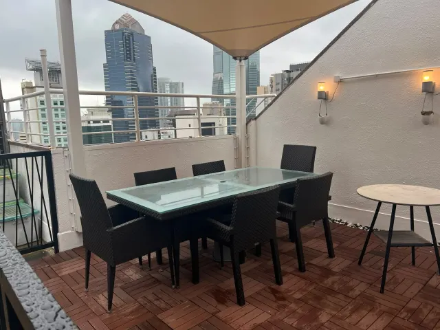 Rich View Terrace 豪景台