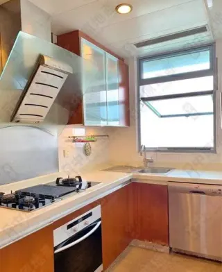 Bel-Air PH4 PEAK TOWER – 3