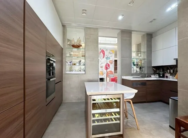 33 CAPE ROAD – 12