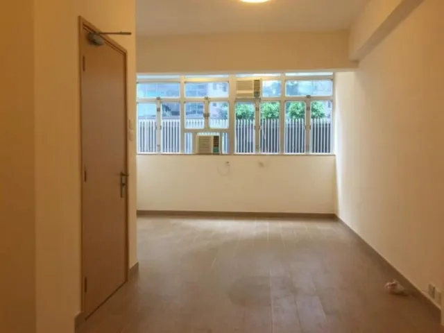 113 CAINE ROAD