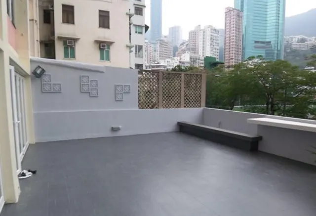 CHAMPION COURT + TERRACE 金鞍大廈