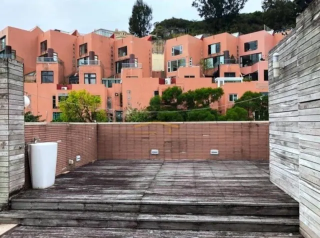 REPULSE BAY HEIGHTS – 2