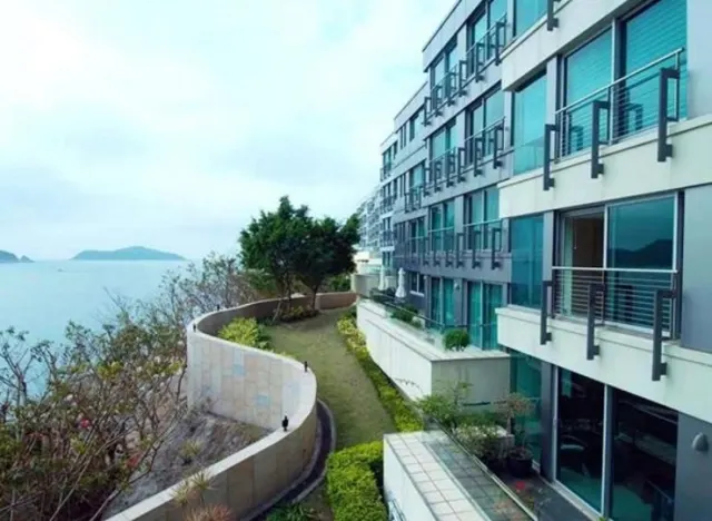 56 REPULSE BAY ROAD 淺水灣道56號