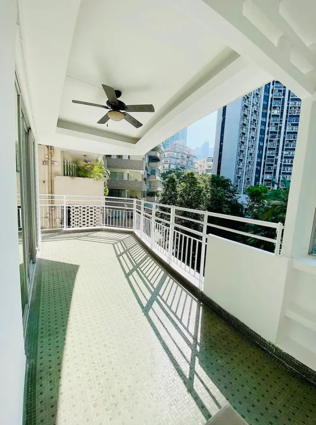 GRAND HOUSE 柏齡大廈 – 7