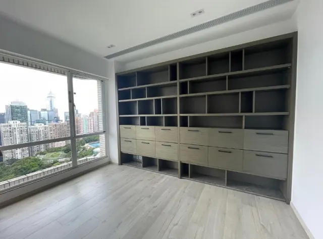 BOWEN PLACE – 14