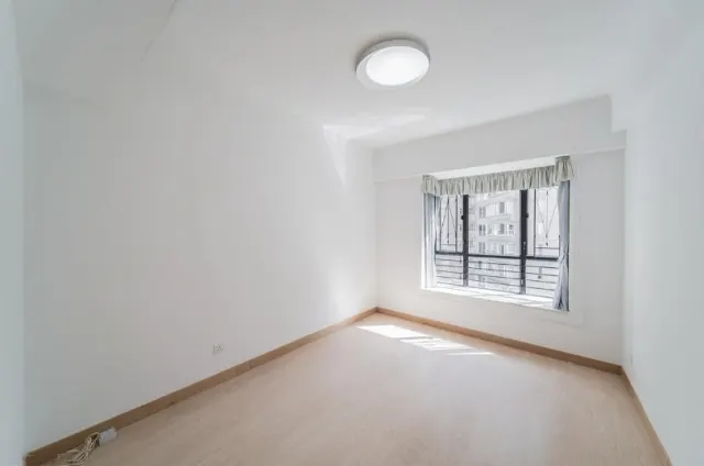CLOVELLY COURT 嘉富麗苑 – 1
