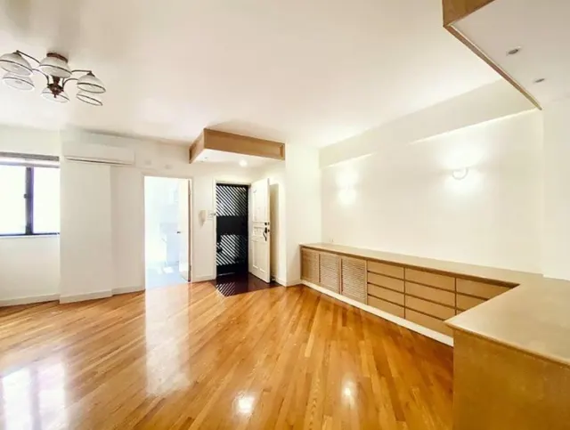 HAPPY VILLA – 5