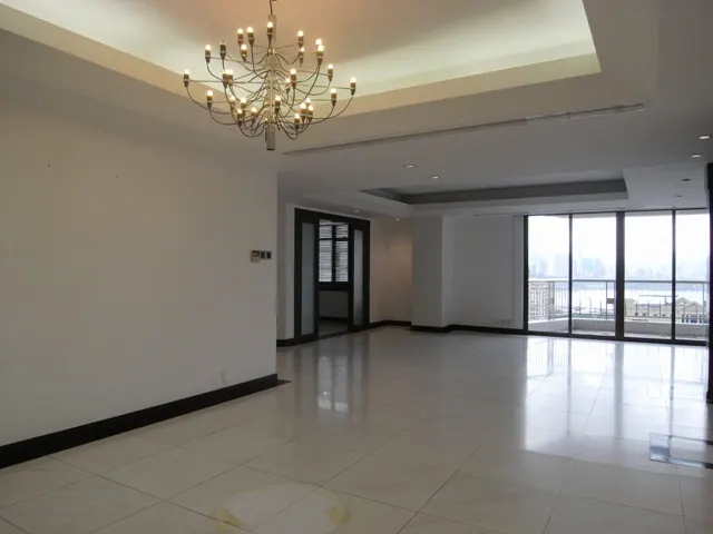 TRAFALGAR COURT 大寶閣 – 5