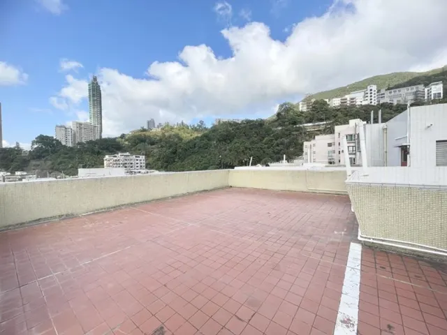 AMBER GARDEN + ROOF – 10