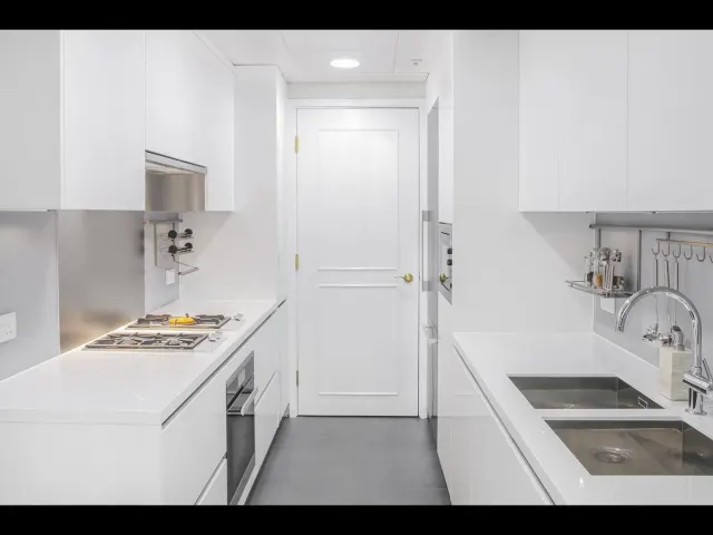 CHELSEA COURT – 4