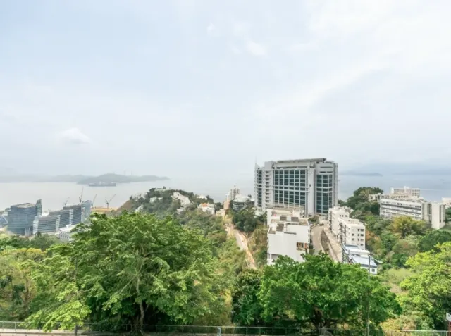 ROYALTON 2 豪峰二期 – 2